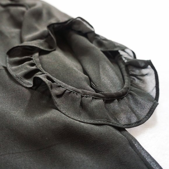 Black Ruffled Long-sleeve - Picture 6 of 8